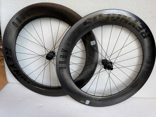 Nuovo take off - nuovo, reynolds